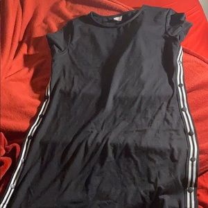Black short sleeve stripped dress